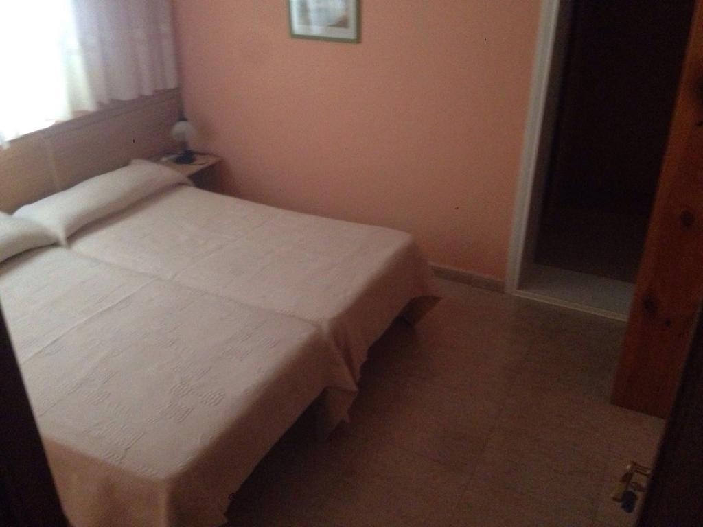 Hostal Jose Luis Brunete Exterior foto